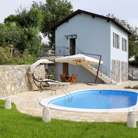 Locazione Turistica Casa Azzurra Pontedassio